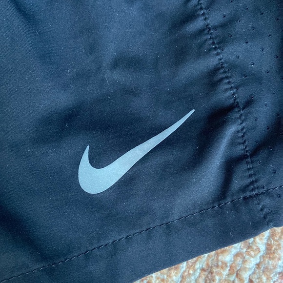 Nike Running shorts - Picture 2 of 5